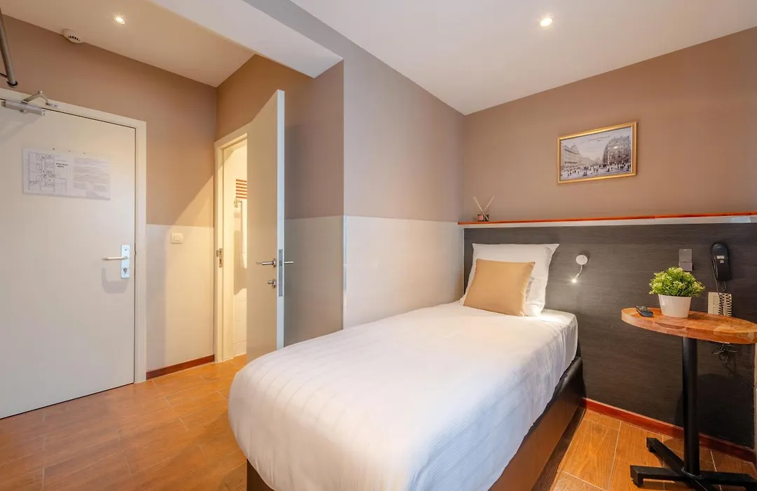 Hotel Barry-1